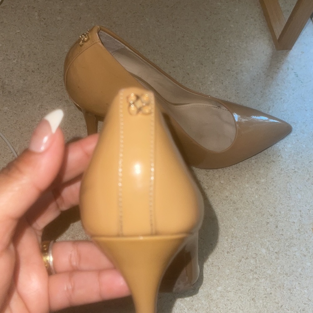 Coach Pumps - Picture 3 of 5